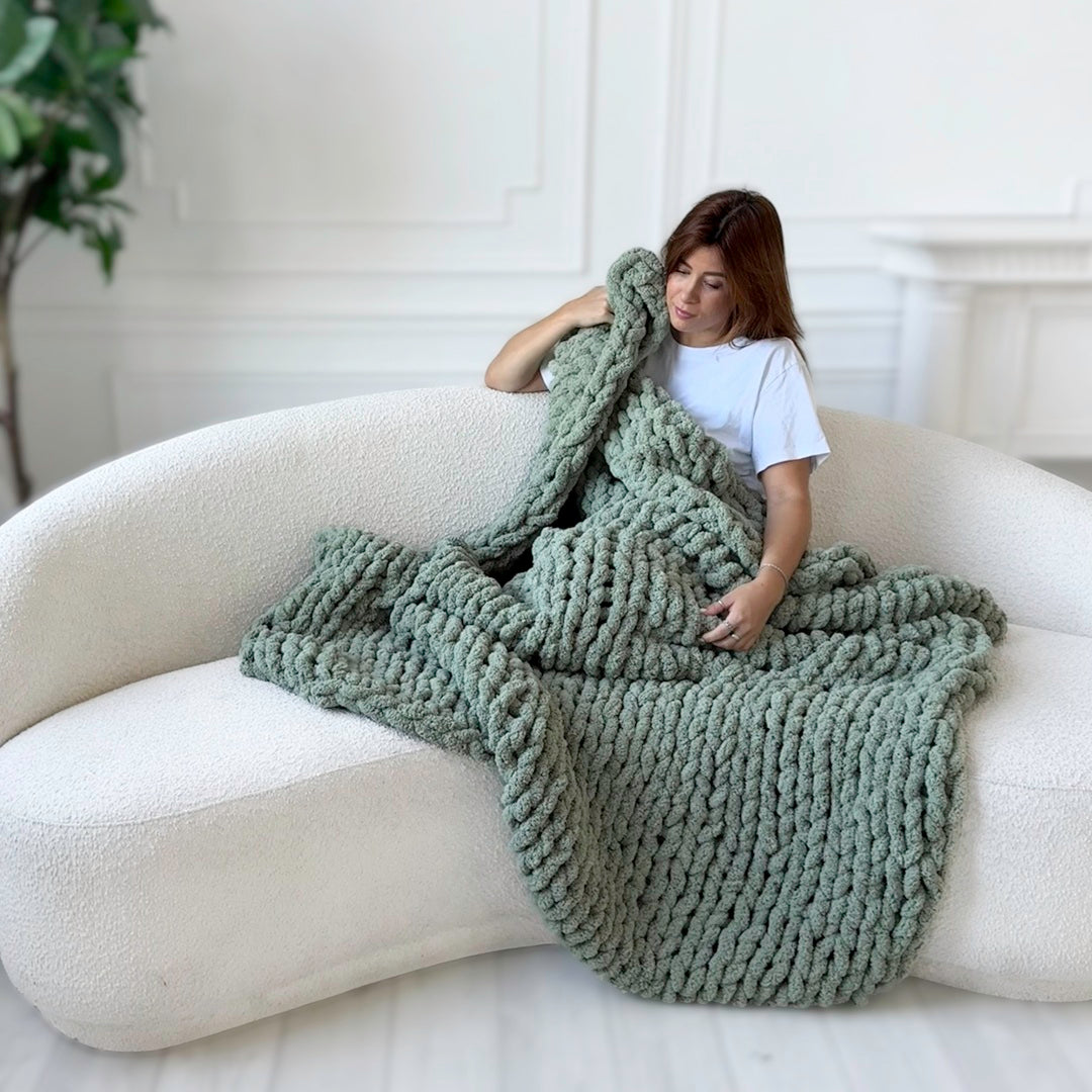Luxe Chunky Throw Blanket